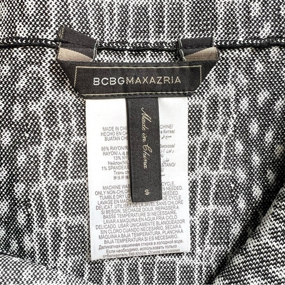 BCBG MaxAzria Peyton Black & White Graphic Print Flare Mini Skirt 60's Style Sm - Picture 2 of 11